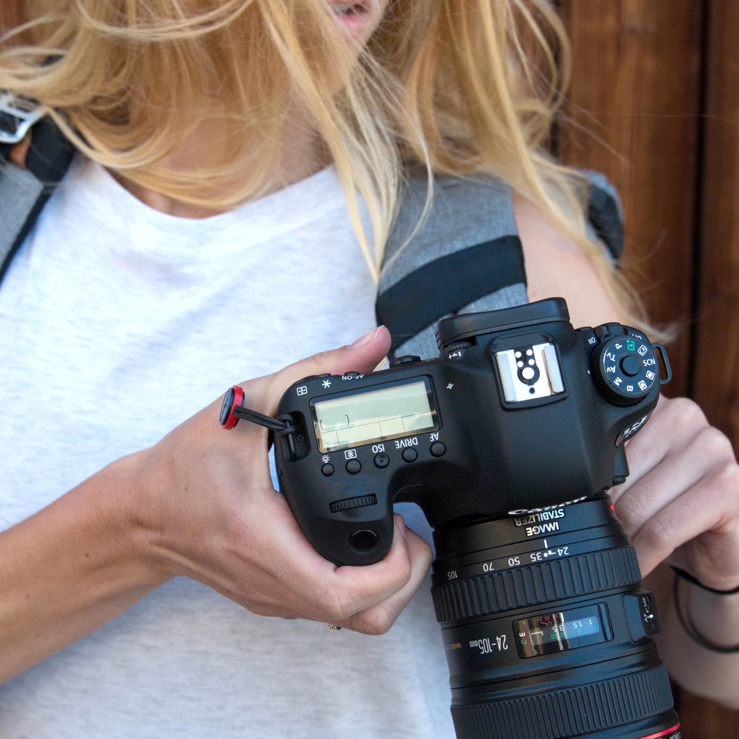 Peak Design Capture Camera Clip V3 Solo, Black Clip Only, Holds DSLR, Compact and Point and Shoot Bodies, Secure, Stable and Accessible, Attaches to Straps and Belts, Quick Release, 200 lb Capacity - Image 7