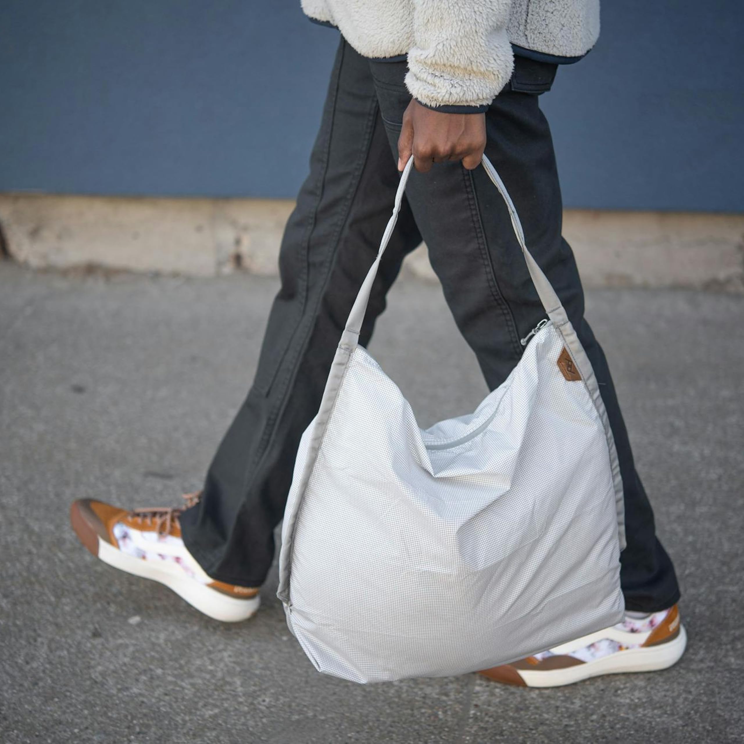 Peak Design Packable Tote, Zippable Ultralight Carry-All, Self-Healing Ripstop Shell, Weather-Resistant Stowable Bag - Image 7