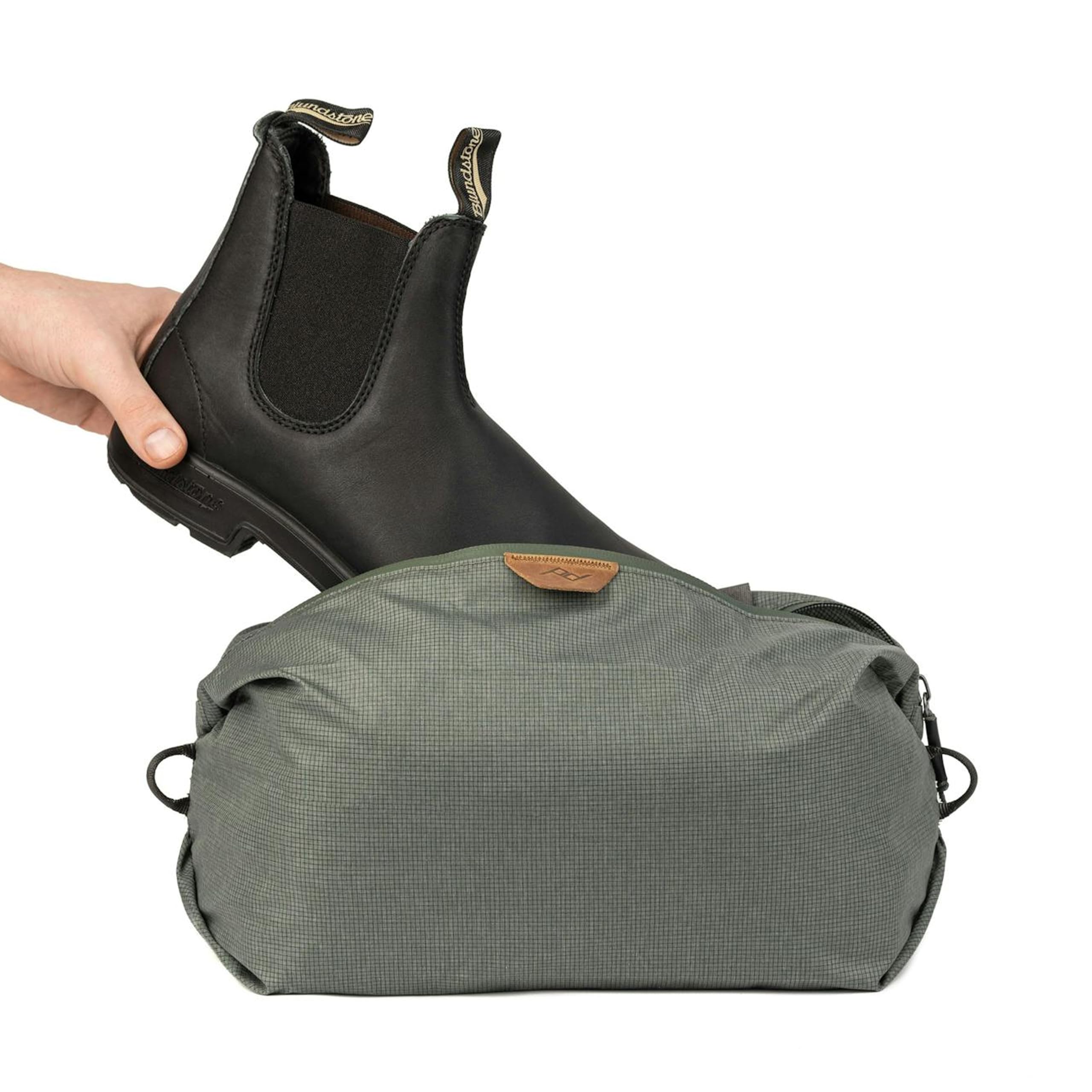Peak Design Shoe Pouch, Sage, Ultralight Travel Organizer Bag for Shoes or Other Items, Weatherproof Shell, Packs into Itself, Fits 1–2 Pairs of Shoes, Works with Peak Design Travel Bags - Image 3