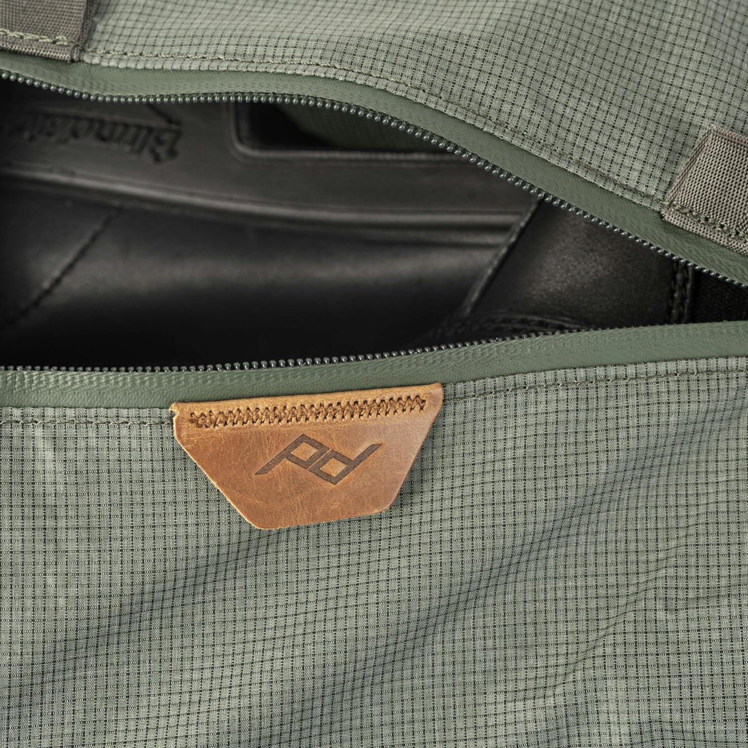 Peak Design Shoe Pouch, Sage, Ultralight Travel Organizer Bag for Shoes or Other Items, Weatherproof Shell, Packs into Itself, Fits 1–2 Pairs of Shoes, Works with Peak Design Travel Bags - Image 8